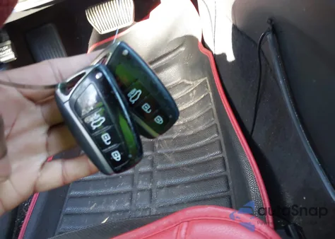 2016 Hyundai Genesis 3.8 from USA, damaged, VIN KMHGN4JE2GU140907